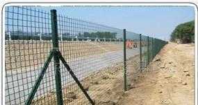 荷蘭網(wǎng) 安全防護(hù)的多面手，解析勾花網(wǎng)的多樣應(yīng)用