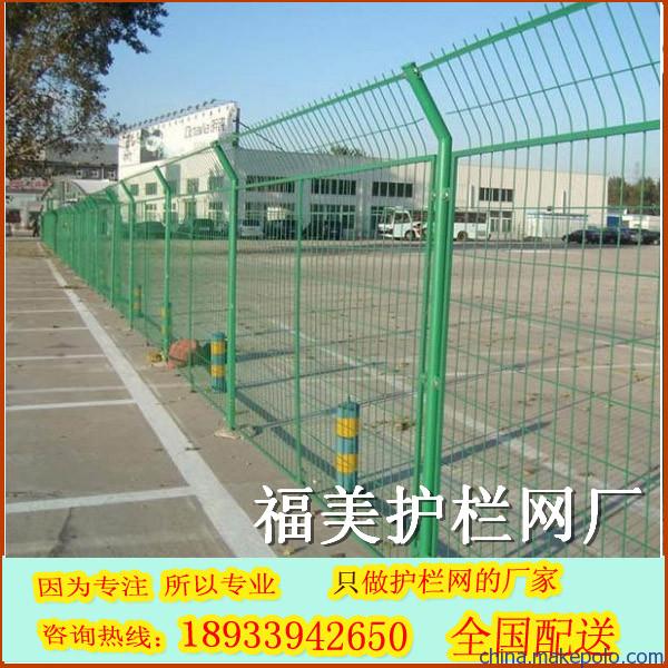 來(lái)圖加工 ?？诠蜂摻z圍網(wǎng)與養(yǎng)殖場(chǎng)鐵絲圍欄價(jià)格解析及勾花網(wǎng)應(yīng)用